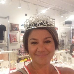 Meet your Posher, Sherry